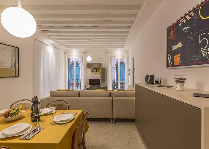 Apartman Ca' Rossini 1 *