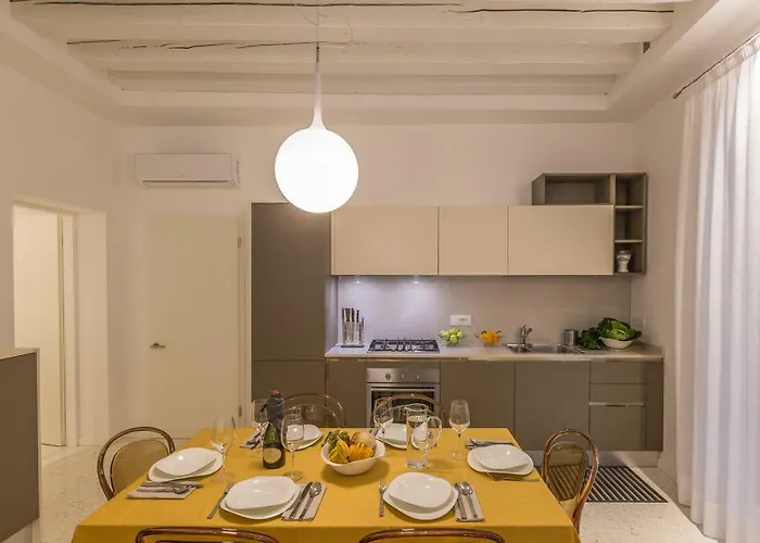 Ca' Rossini 1 Apartman *